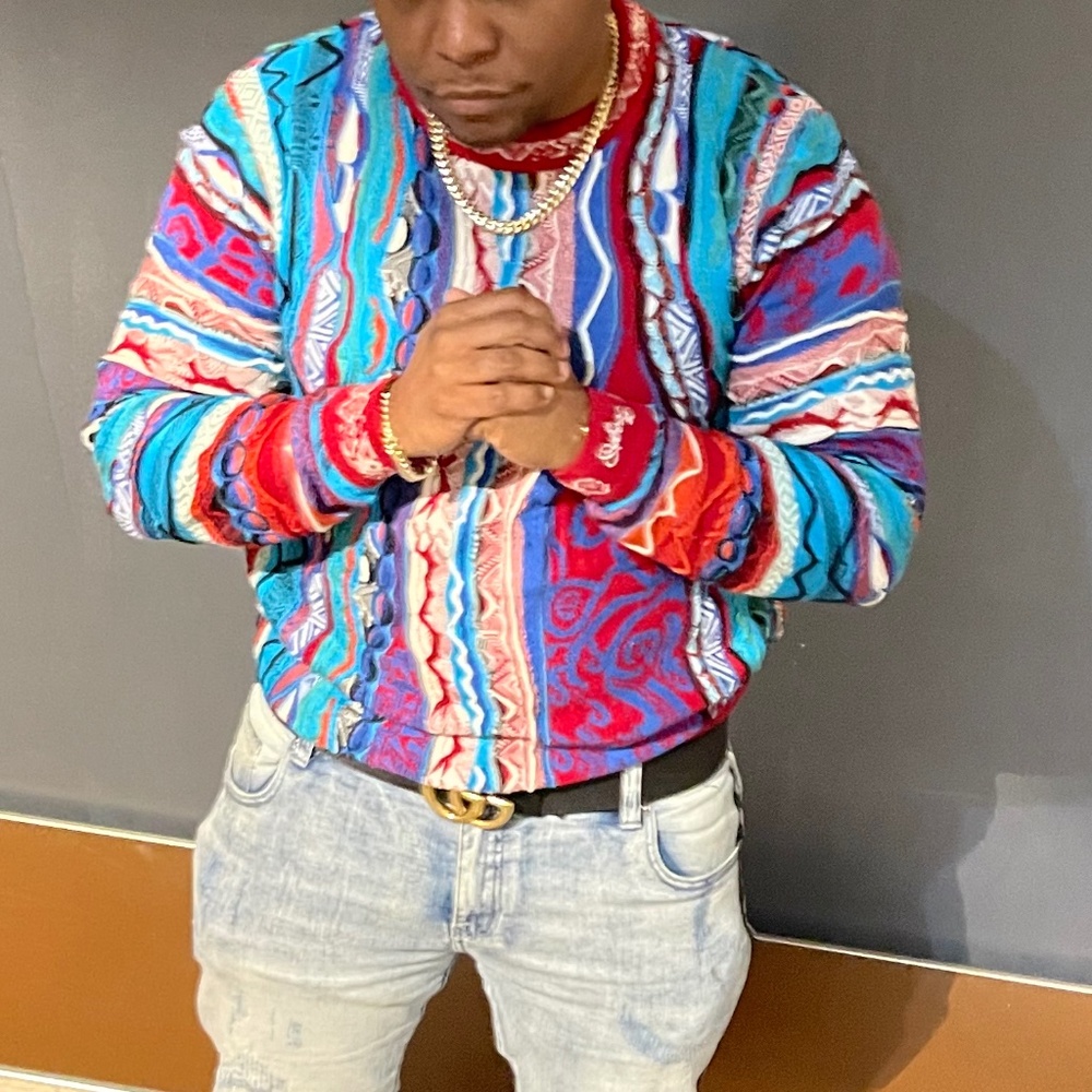 AUTHENTIC COOGI SWEATER - LARGE